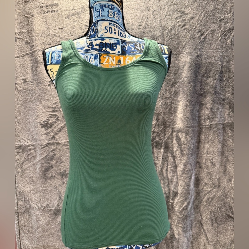 Stars Above XS Green Ribbed Tank Top NWOT